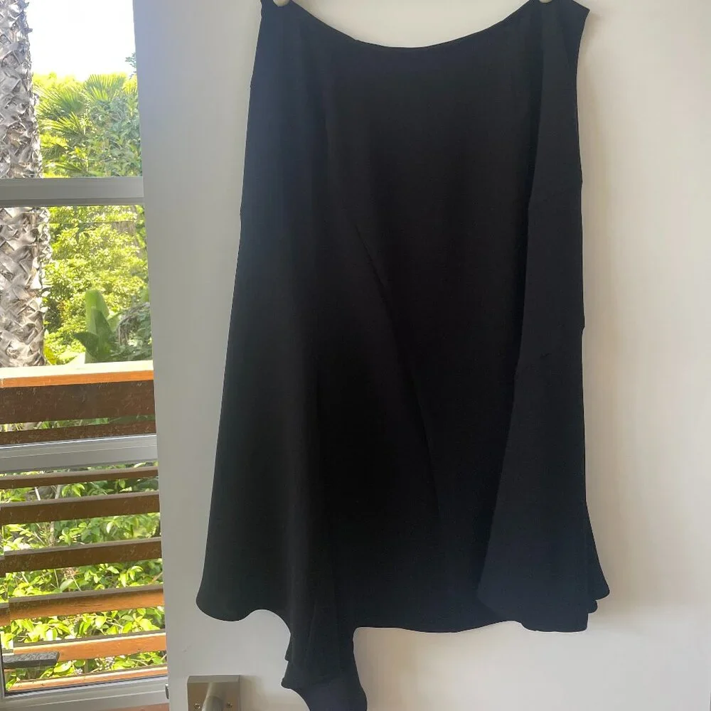 Drama Black Midi Skirt with Side Zipper, Size‎ 12, Style 341-330